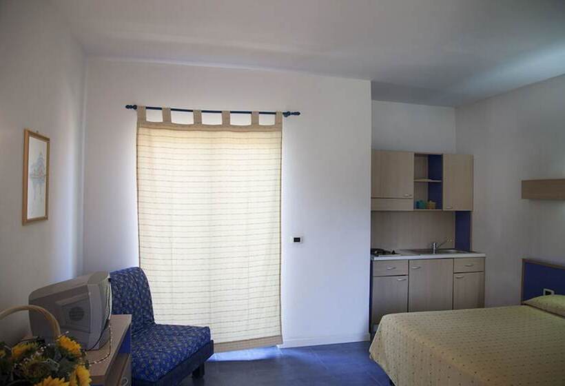 スタンダードトリプルルーム, Villaggio Santandrea Resort