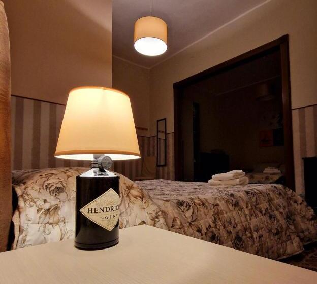 اتاق استاندارد چهار تخته, B&b Elisa