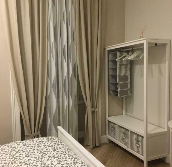 اتاق لوکس, B&b Garibaldi Station