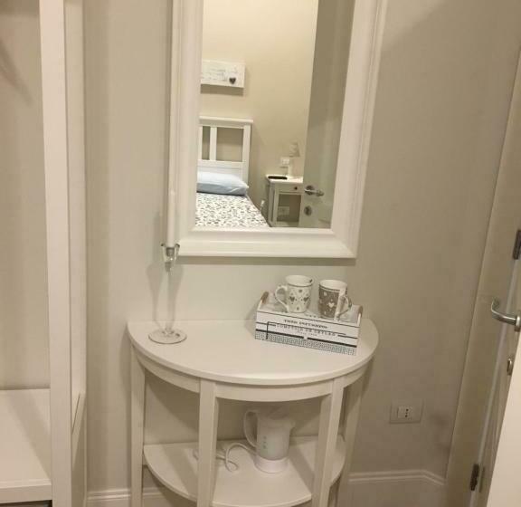 اتاق لوکس, B&b Garibaldi Station