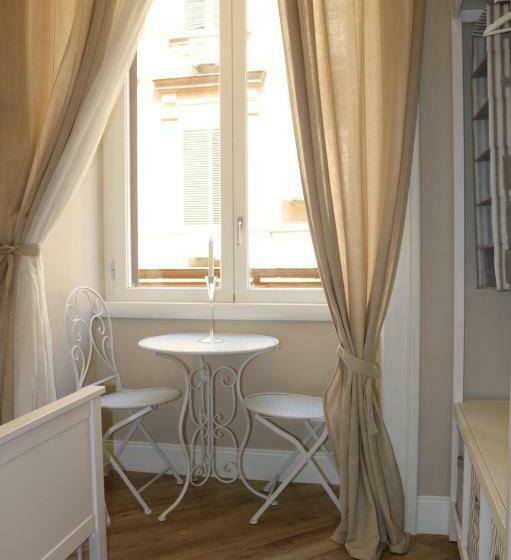 اتاق لوکس, B&b Garibaldi Station