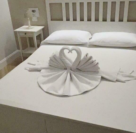 اتاق لوکس, B&b Garibaldi Station