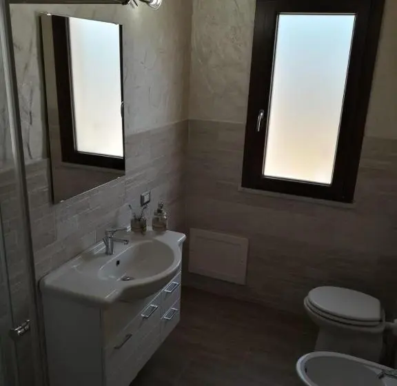 スタンダード４人部屋, B&b Gli Ulivi