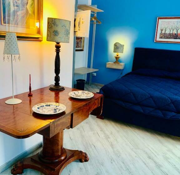 اتاق لوکس با بالکن, La Maison Del Sole