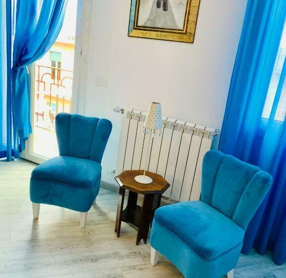 اتاق لوکس با بالکن, La Maison Del Sole