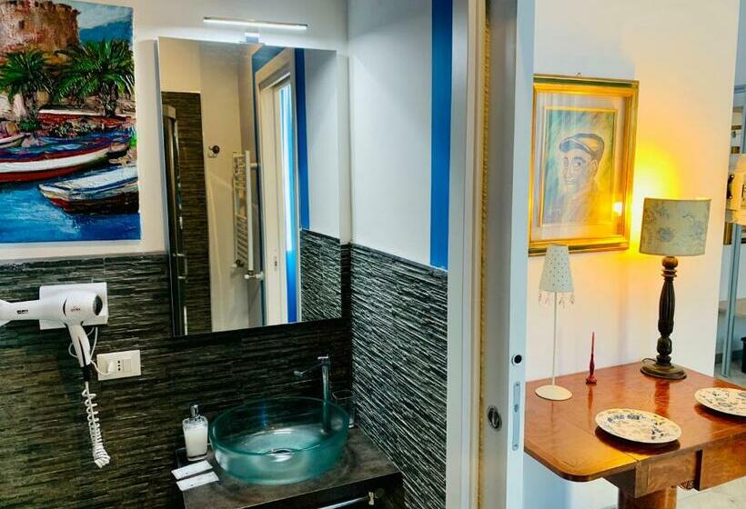 اتاق لوکس با بالکن, La Maison Del Sole