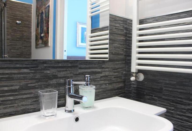 اتاق لوکس, La Maison Del Sole