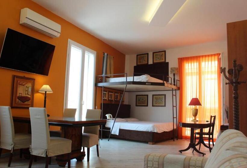 سوییت جونیور با بالکن, La Maison Del Sole