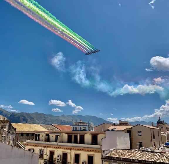 اتاق لوکس, La Maison Del Sole