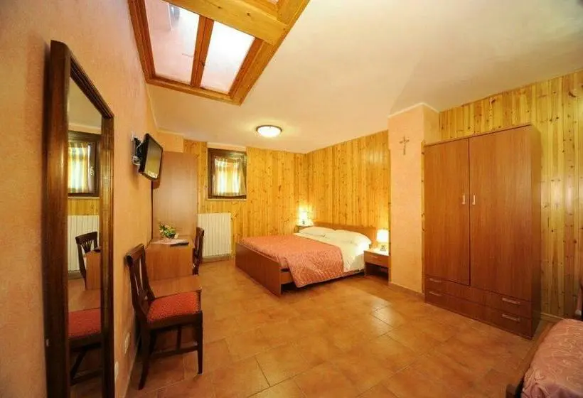 スタンダード４人部屋, Albergo Pensione Paola