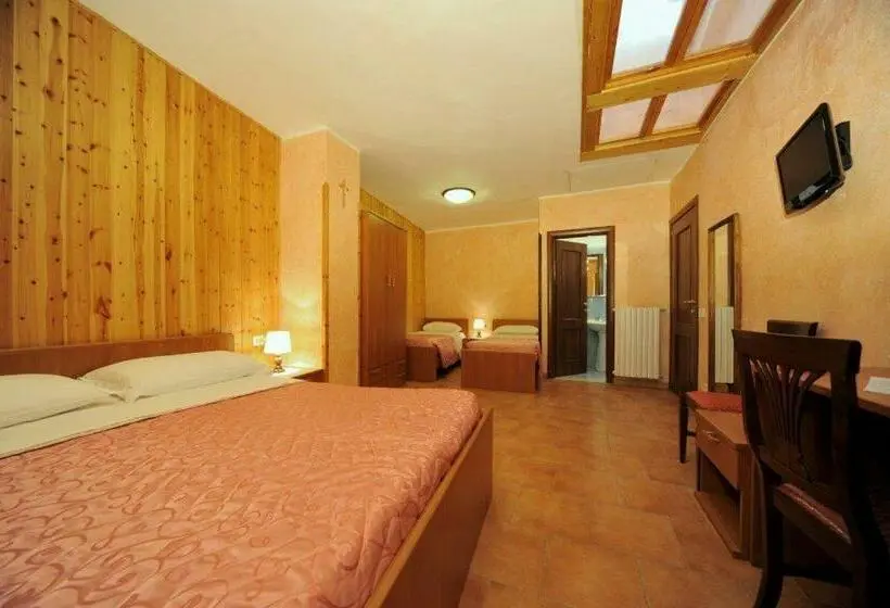スタンダード４人部屋, Albergo Pensione Paola