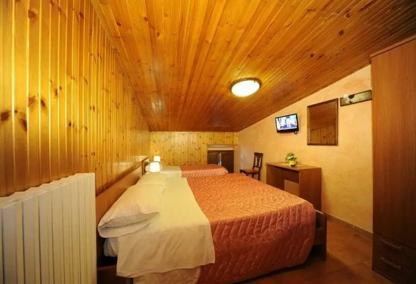 スタンダードトリプルルーム, Albergo Pensione Paola