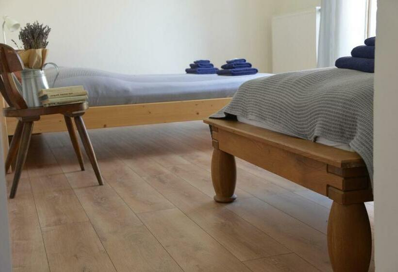 スタンダードトリプルルーム, Statek Krkavčí Hora