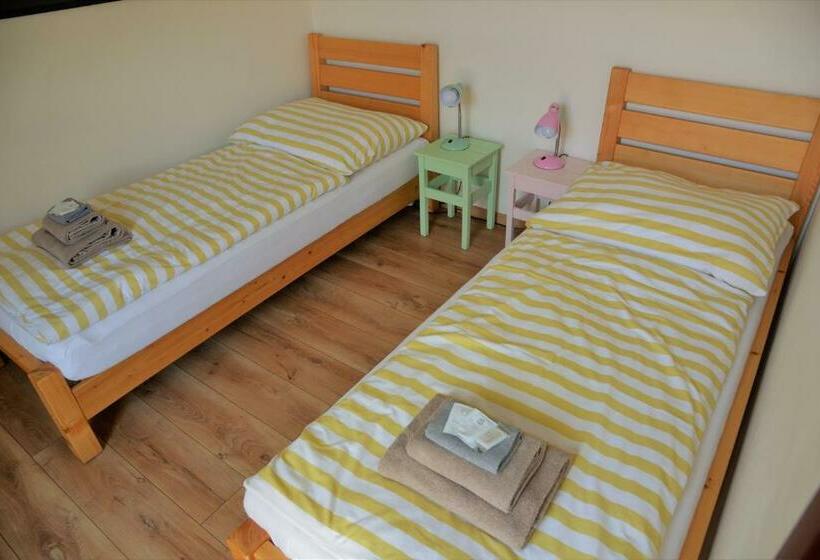 スタンダード４人部屋, Statek Krkavčí Hora