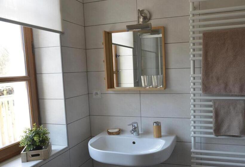 スタンダード４人部屋, Statek Krkavčí Hora