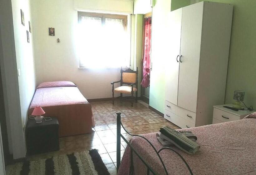 اتاق استاندارد, Le Gardenie B&b