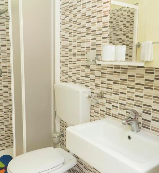 اتاق استاندارد چهار تخته, Le Gardenie B&b