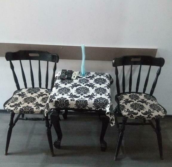 标准间, самостоятелни студия