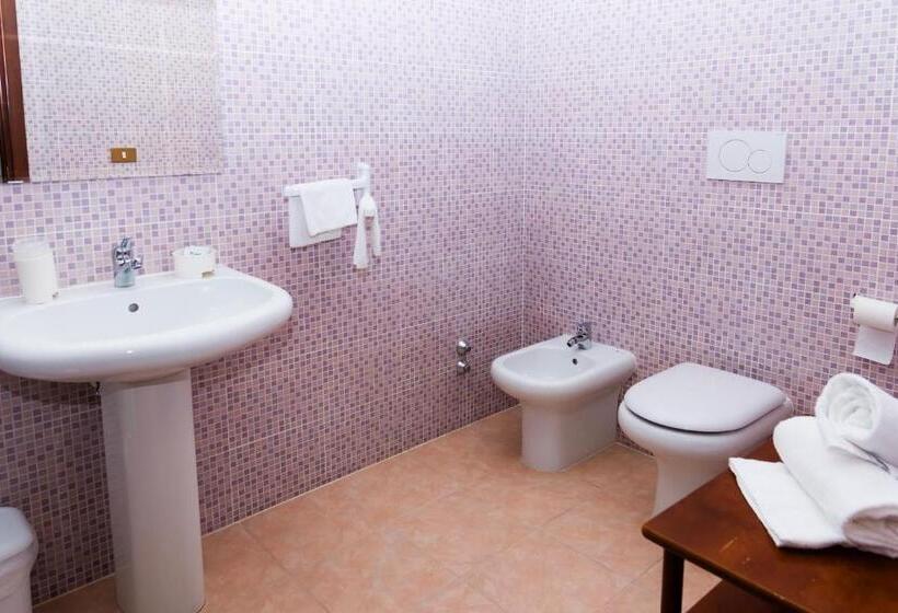 اتاق استاندارد, Affittacamere Orchidea