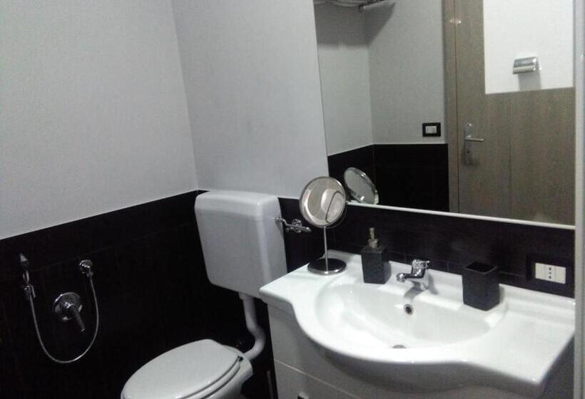 اتاق استاندارد, Meridional Station