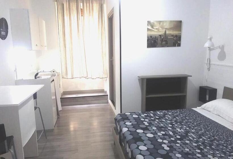 اتاق استاندارد, Meridional Station