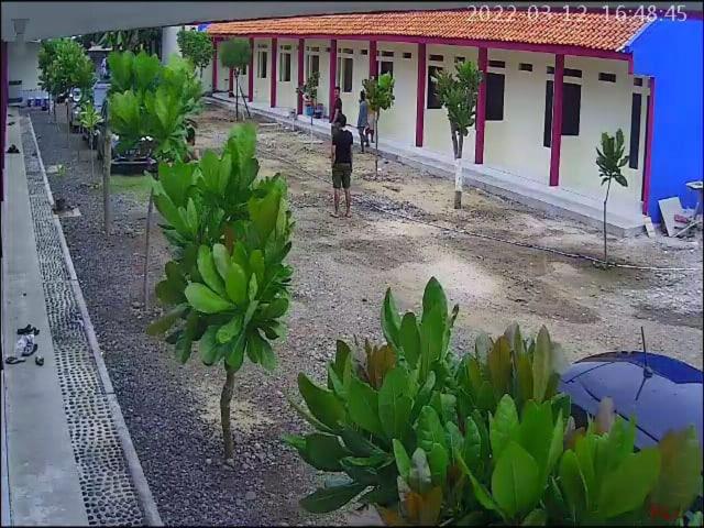 经济房, Penginapan Karanglaut Sayangheulang