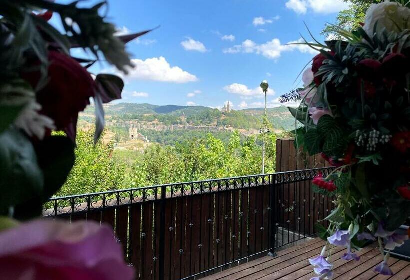 스탠다드 스튜디오 (테라스구비), Tsarevets Residence