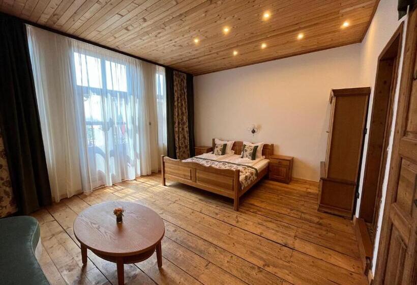 스탠다드 트리플 룸, Tsarevets Residence