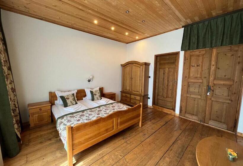 스탠다드 트리플 룸, Tsarevets Residence