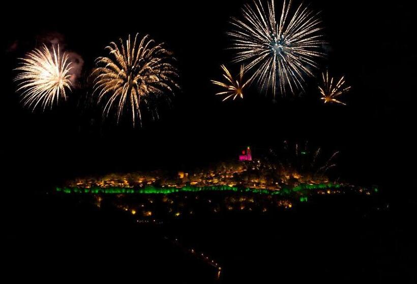 스탠다드 스튜디오 (테라스구비), Tsarevets Residence