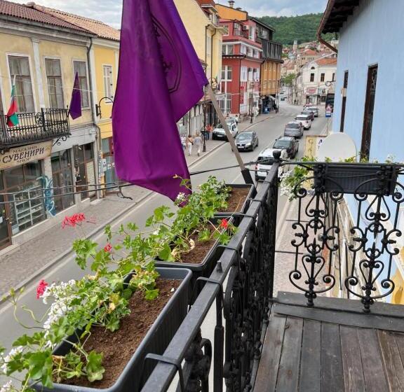 스탠다드 트리플 룸, Tsarevets Residence