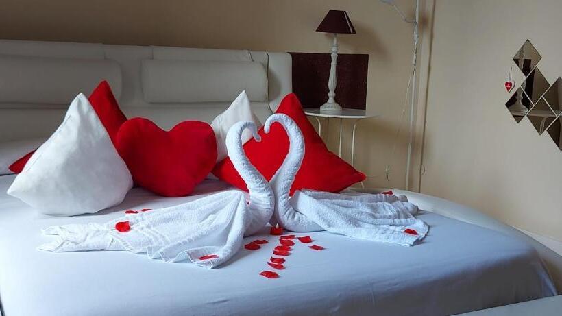 סוויטה עם נוף לעיר, B&b Baciami Ancora