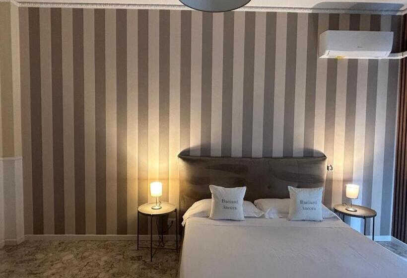 חדר דלוקס עם מרפסת, B&b Baciami Ancora