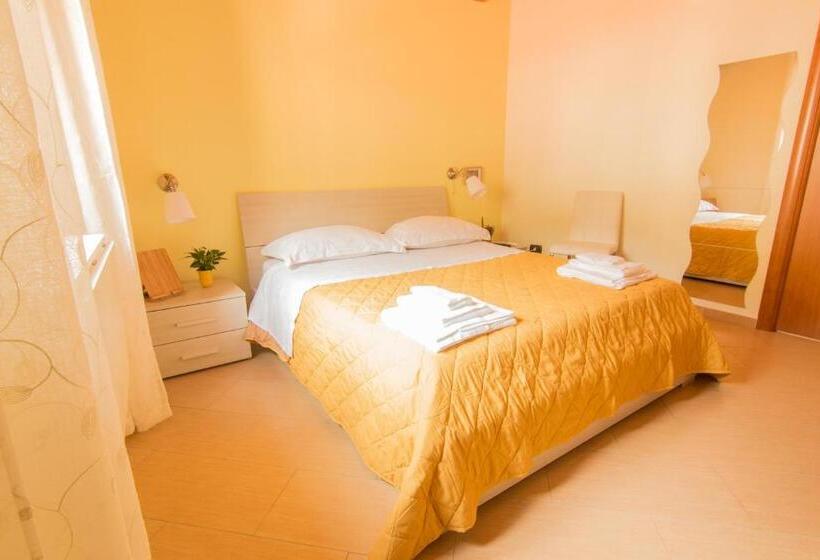 Quarto Estandar, B&b Sotto Un Tetto
