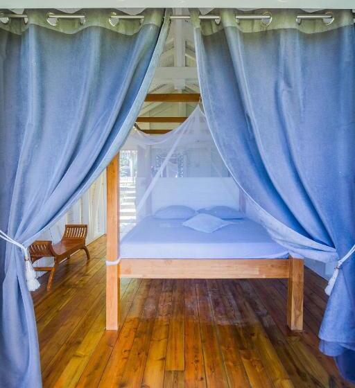 חדר סטנדרט נוף לים עם מרפסת, Carre Royal