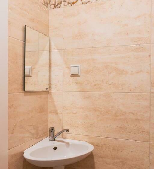 کلبه ییلاقی, Agnės Svečių Namai