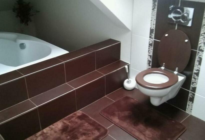 标准间, Apartment Alta