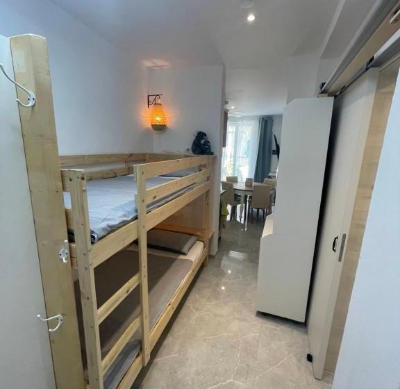 اتاق استاندارد چهار تخته, B&b Casa Limone