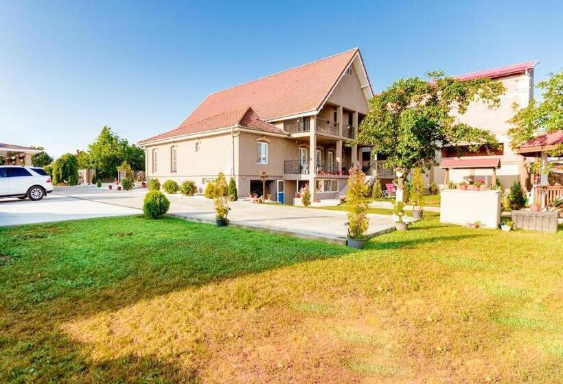 فيلا غرفة نوم واحدة, Casa Iulia