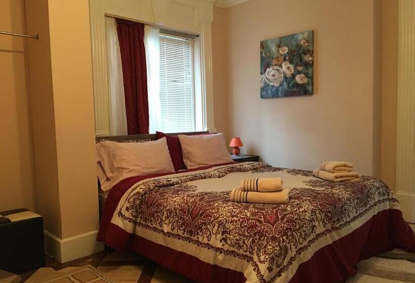 غرفة قياسية, Casa Iulia