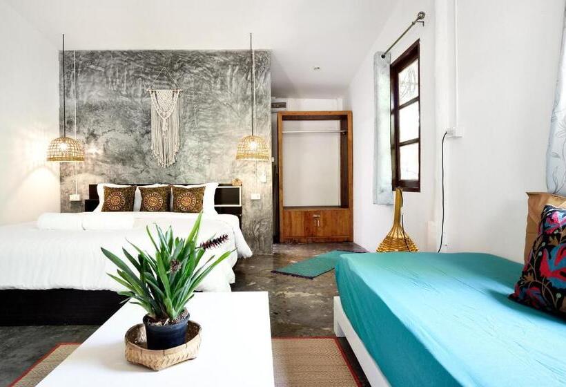 חדר משפחתי, Green Pepper