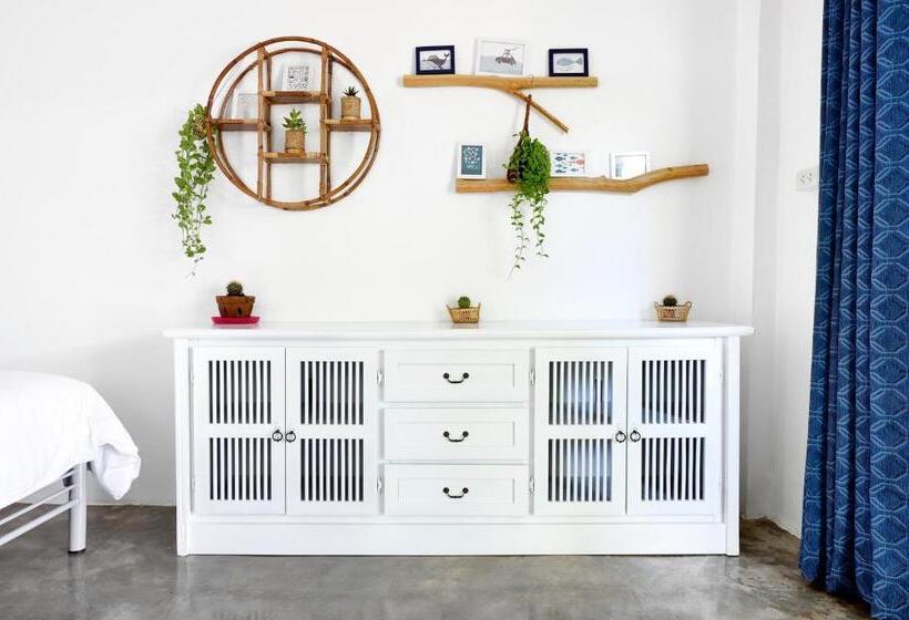 חדר משפחתי, Green Pepper