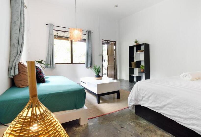 חדר משפחתי, Green Pepper