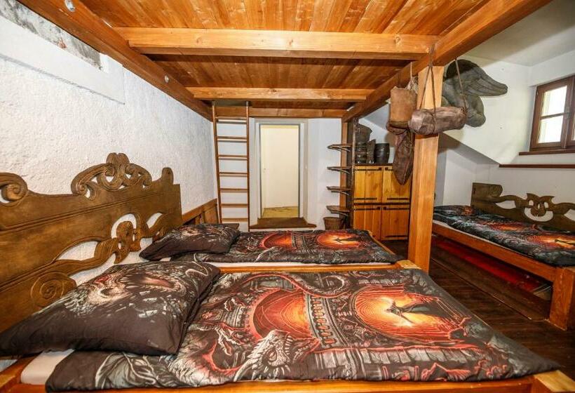 ファミリールーム, Housův Mlýn