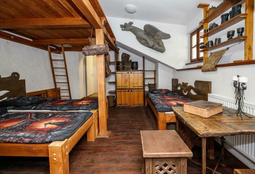 ファミリールーム, Housův Mlýn