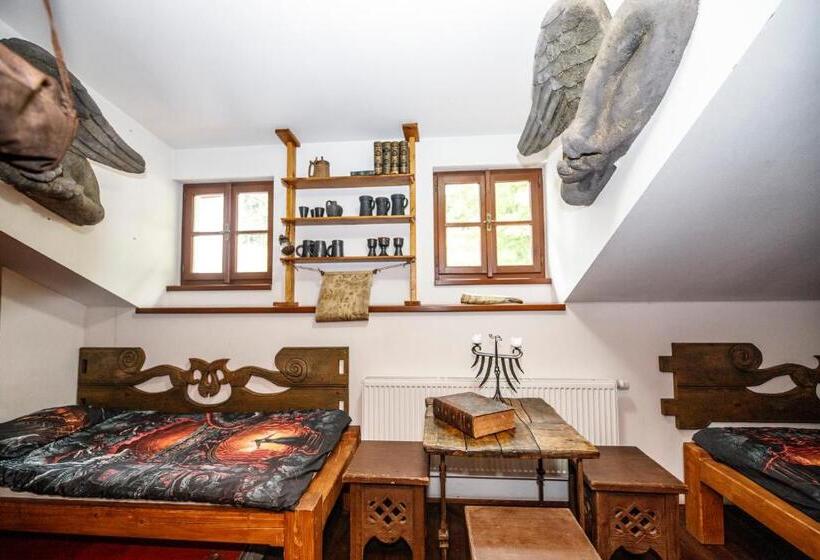 ファミリールーム, Housův Mlýn