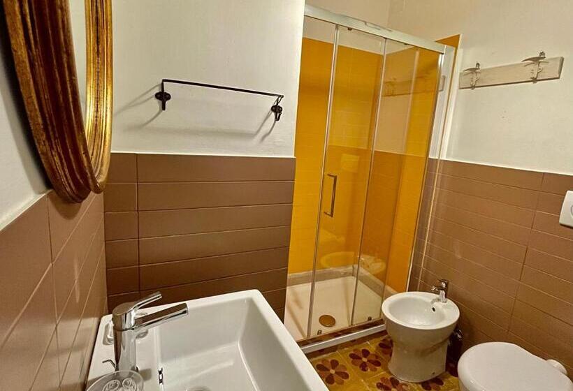 标准间, Palazzo Lupicini Affittacamere