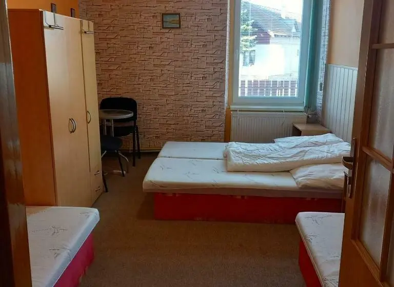 浴室共有スタンダード４人用ルーム, Privát čujová