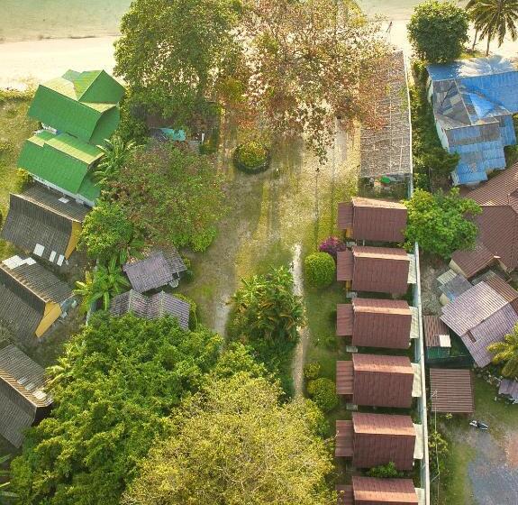 בקתה דלוקס, Colorful Hut