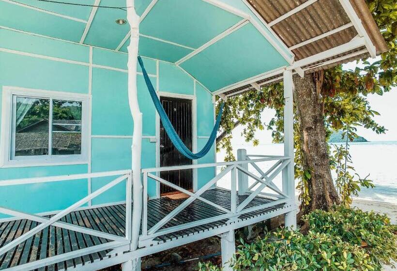 סטודיו סטנדרטי נוף לים, Colorful Hut